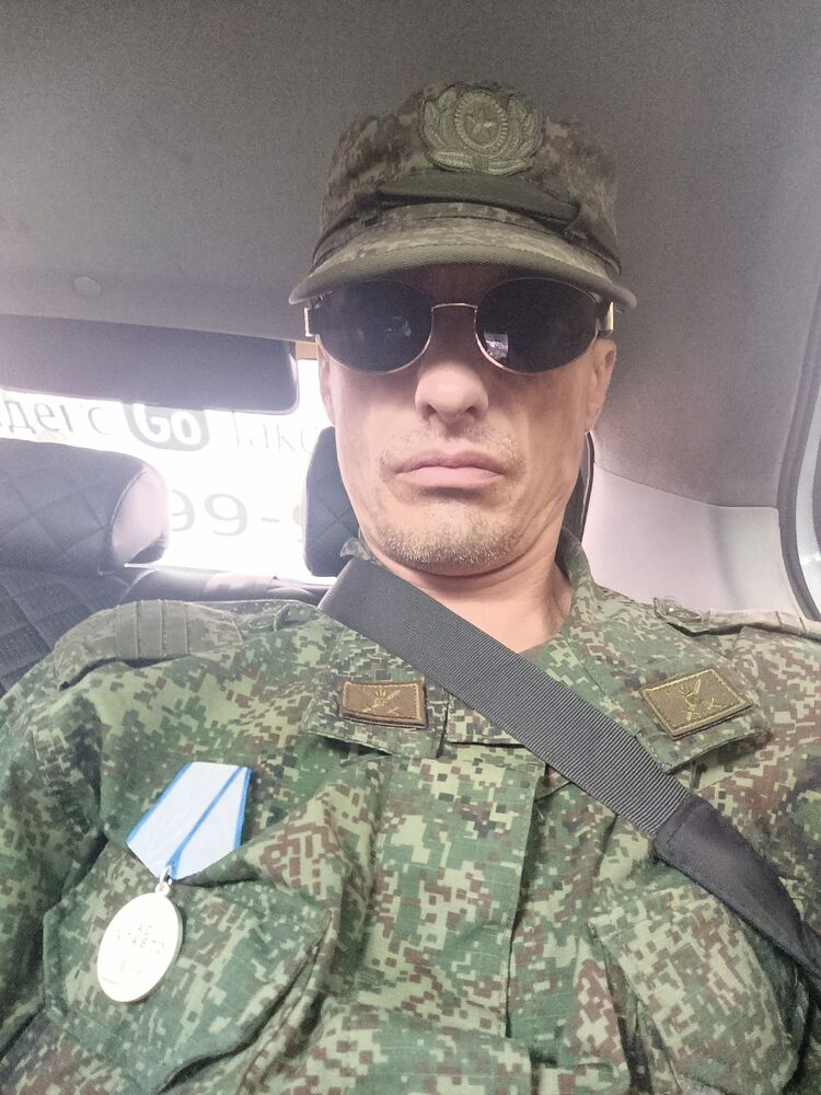  52831378  , 38 ,    