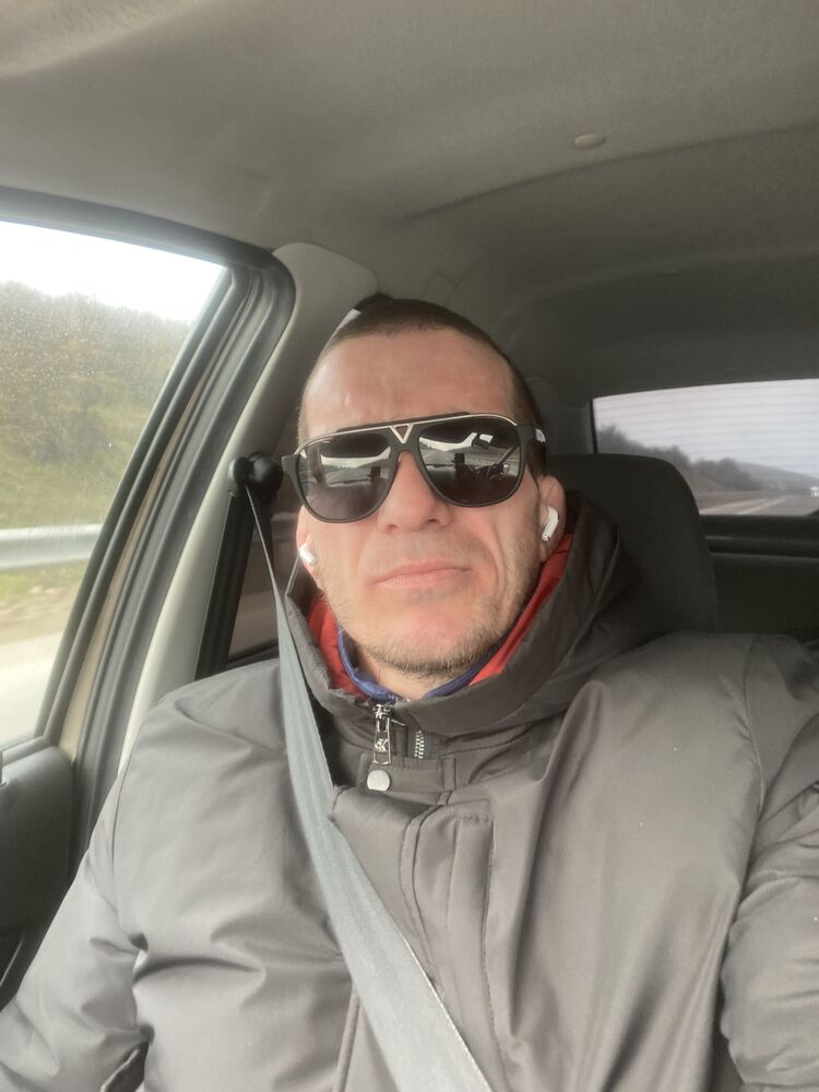  47869528  , 42 ,    