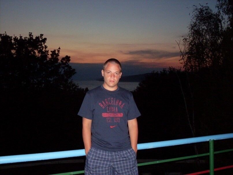  8600698  , 37 ,    --