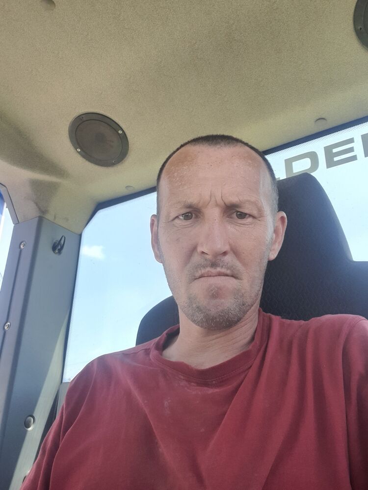  44826088  , 45 ,    