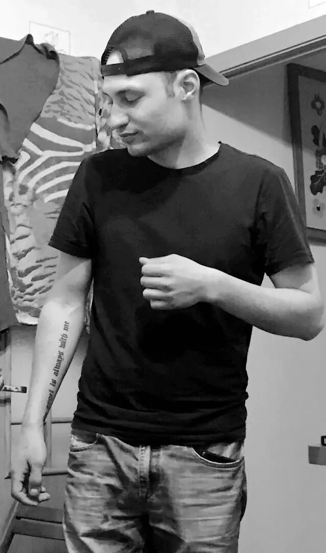  ,   Vlad, 26 ,   ,   , c , 