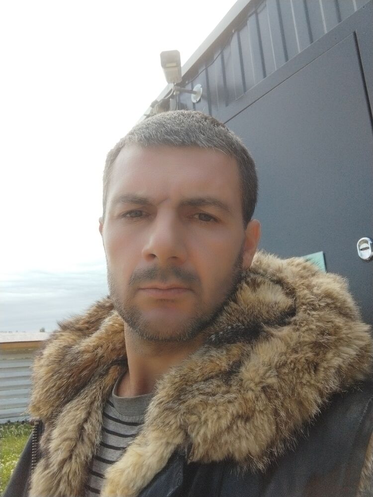  46355948  , 39 ,    