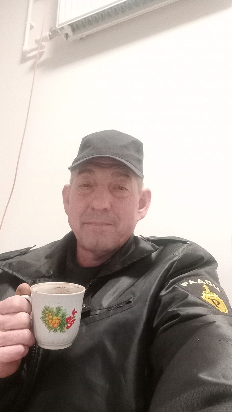  54598778  , 52 ,    -