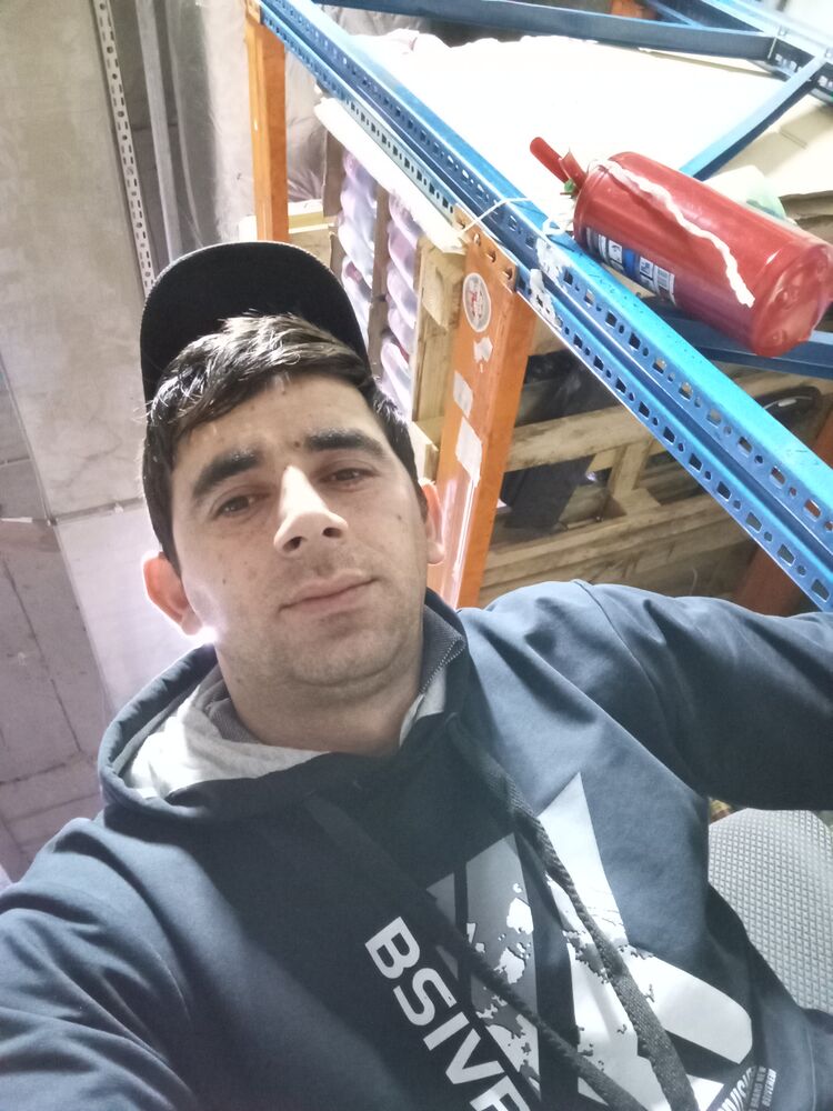  46605948  Niko, 32 ,    