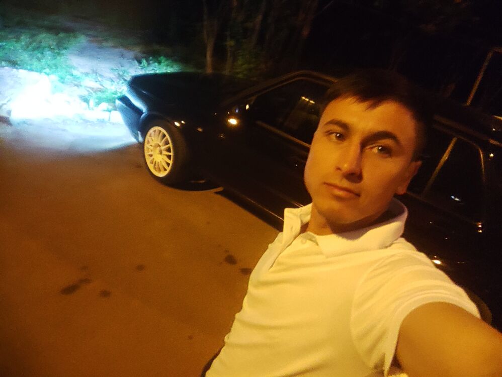  46815548  , 33 ,    