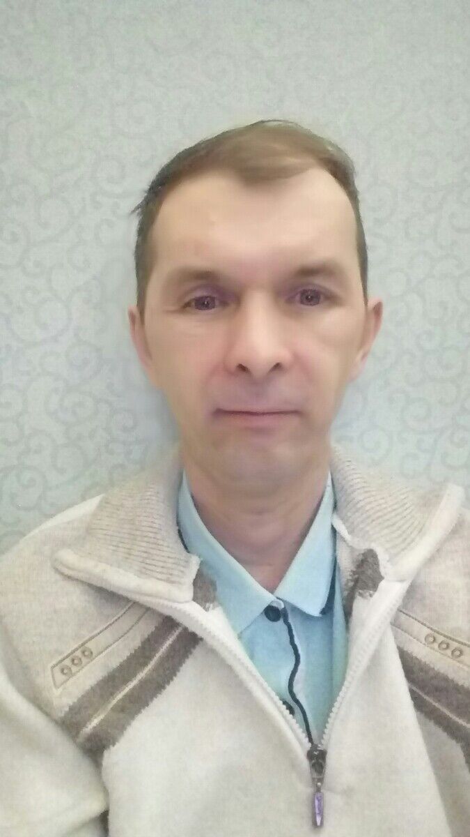  22215578  Rinat, 51 ,    