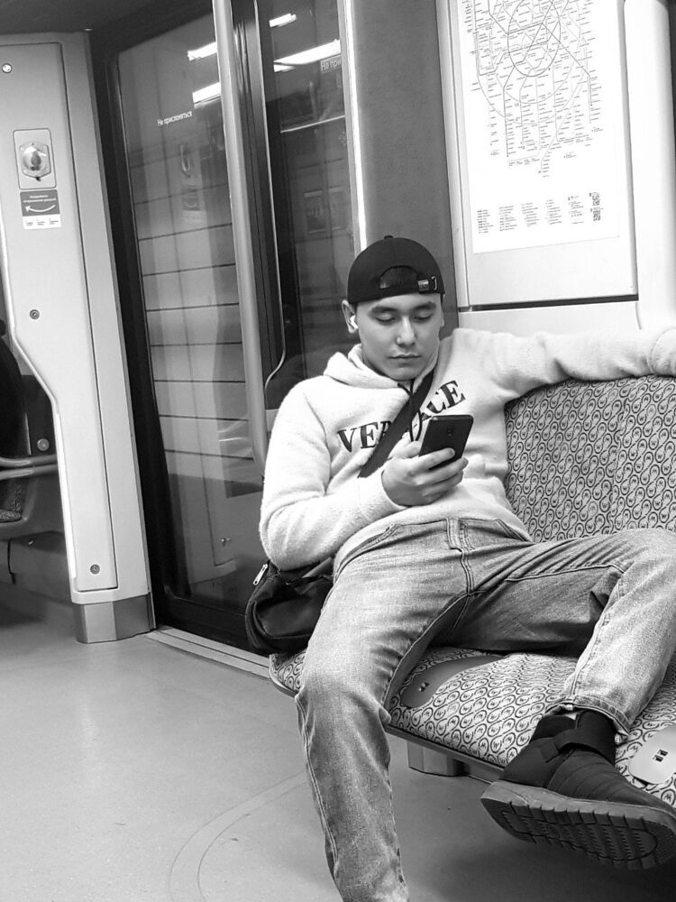  ,   Diyorbek, 21 ,   ,   