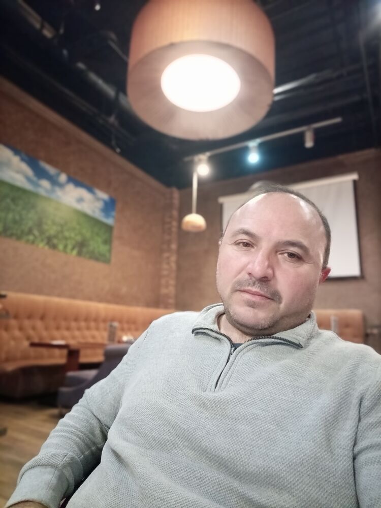  50056838  Ali, 44 ,    