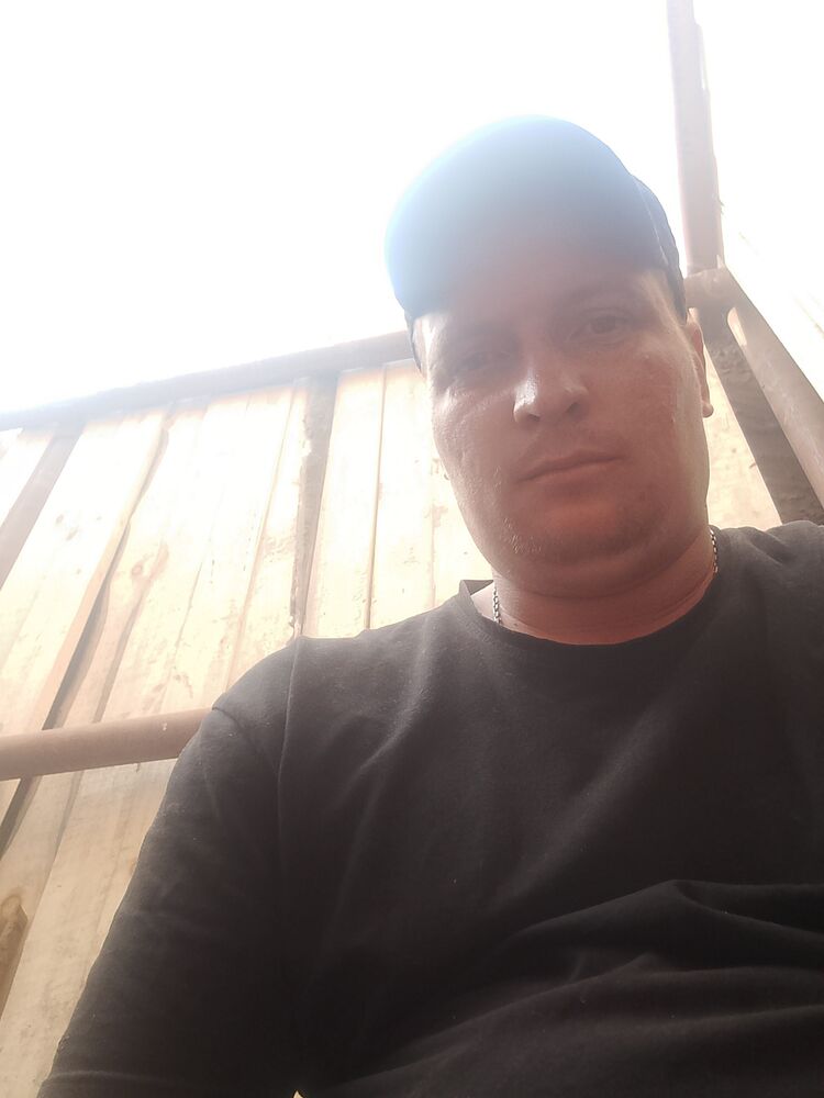  51083218  , 36 ,    