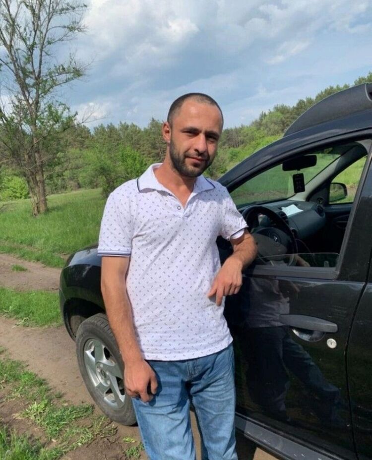  53148738  Sham, 44 ,    