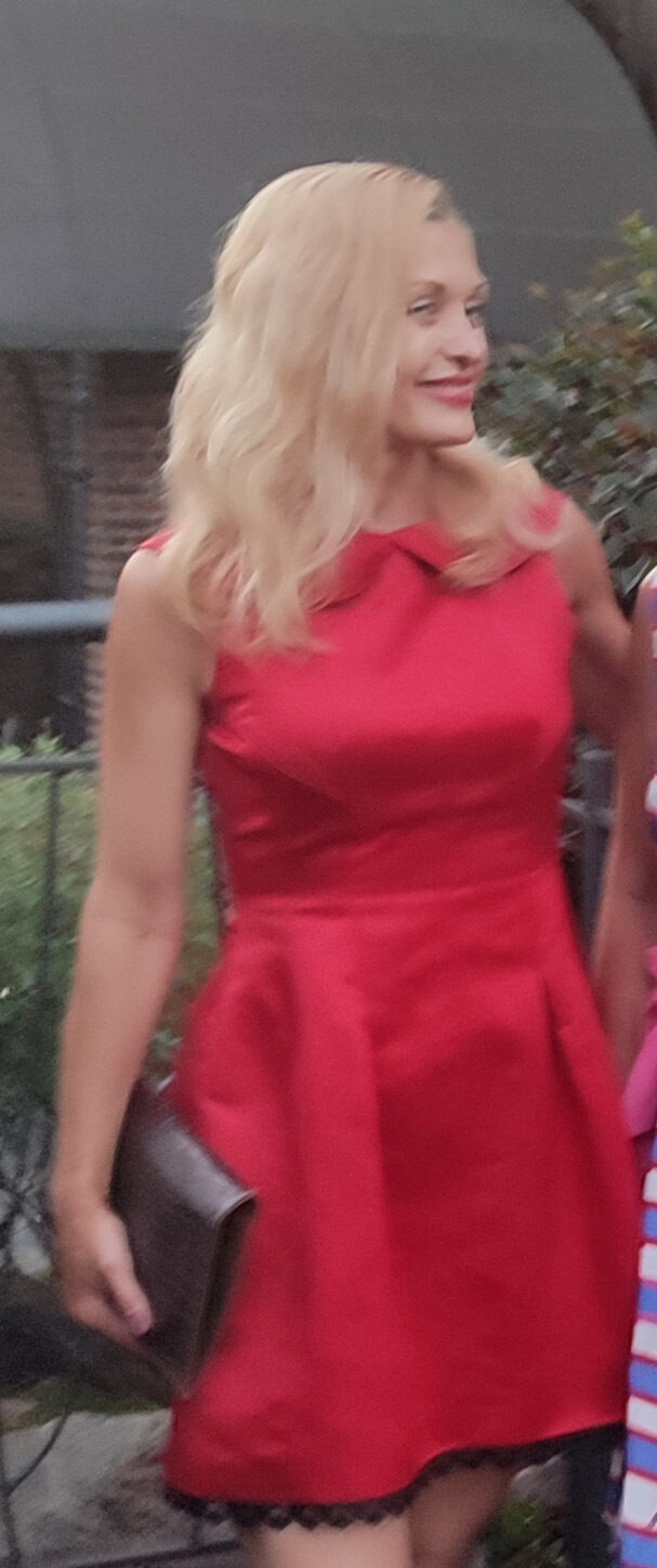  ,   Svetlana, 45 ,   c 