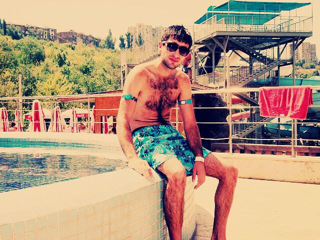  4662578  ARAM, 31 ,    
