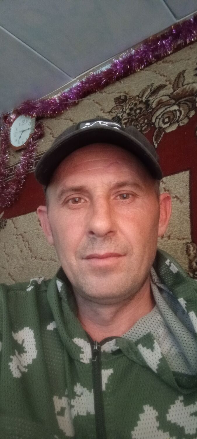  46829308  , 41 ,    