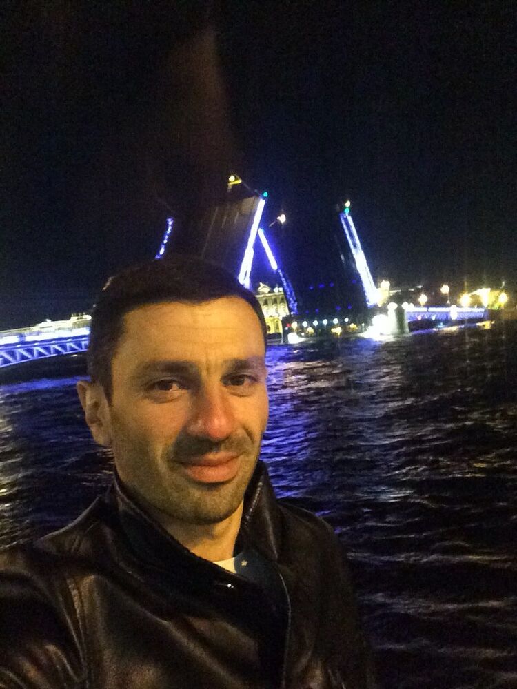   ,   Arayik, 39 ,   ,   