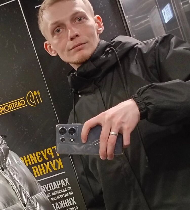  44093678  , 31 ,    