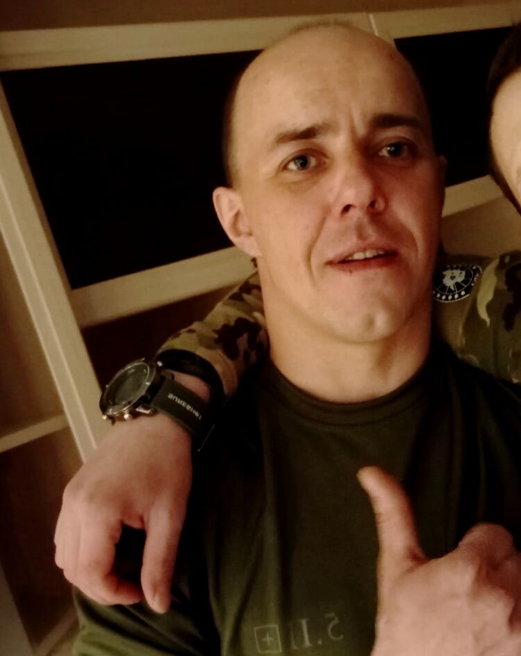  53244468  Denigo, 36 ,    