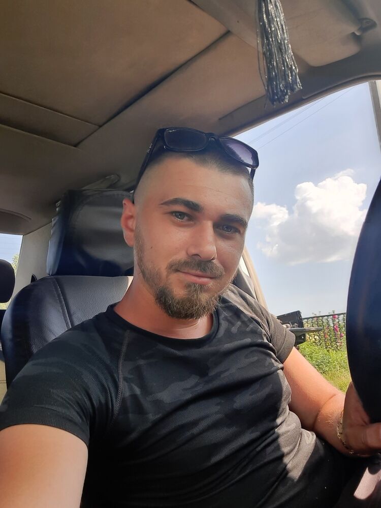  46692218  , 31 ,    