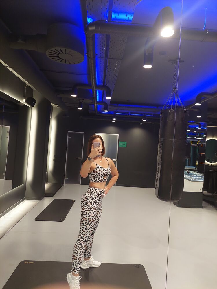  38407958  , 45 ,    