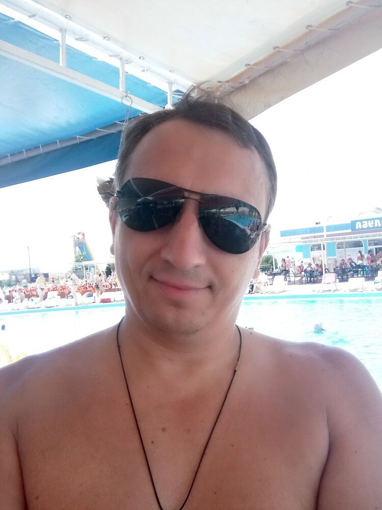  --,   , 39 ,     , c 