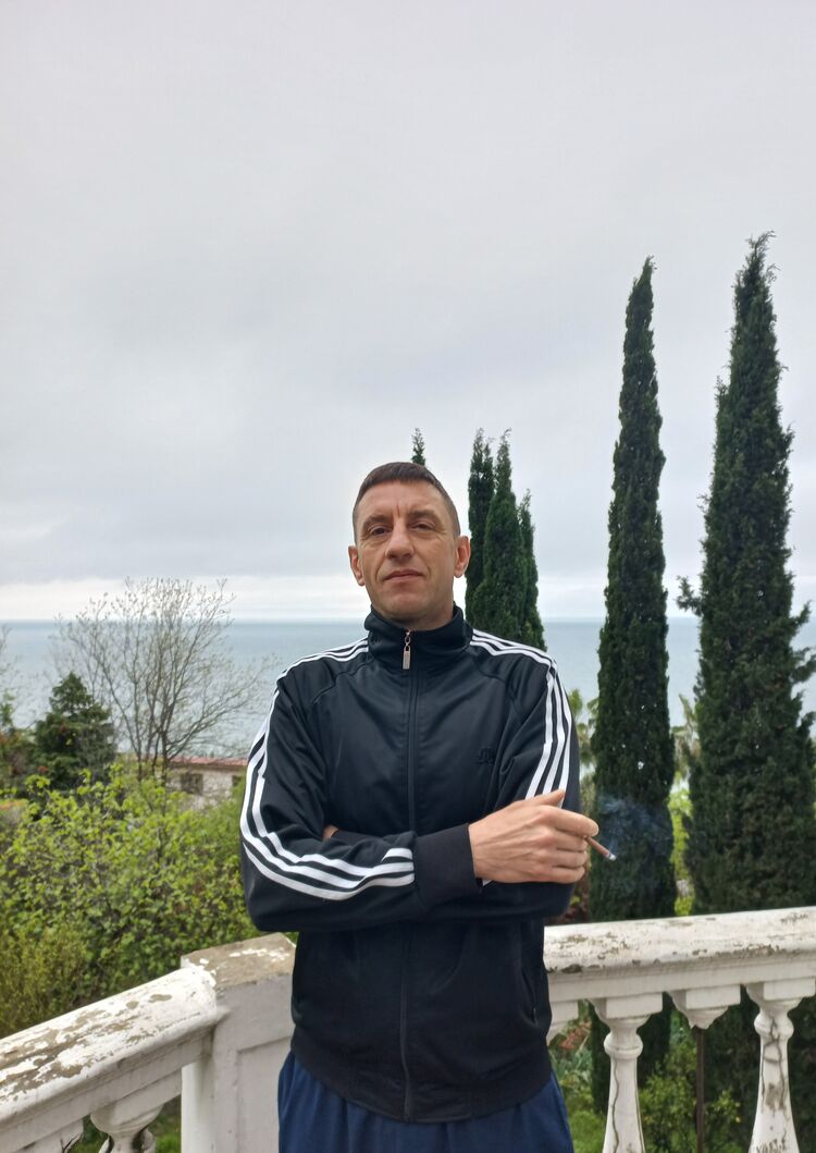  ,   Valera, 44 ,   c 