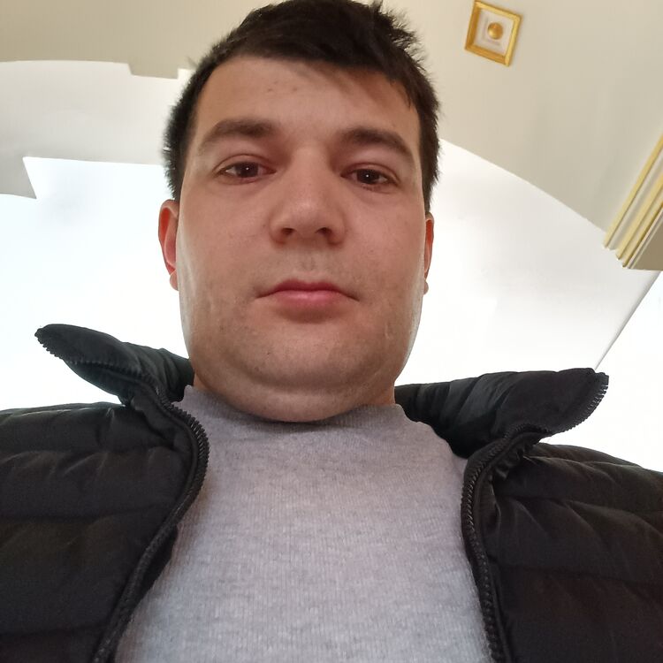  47302688  , 32 ,    