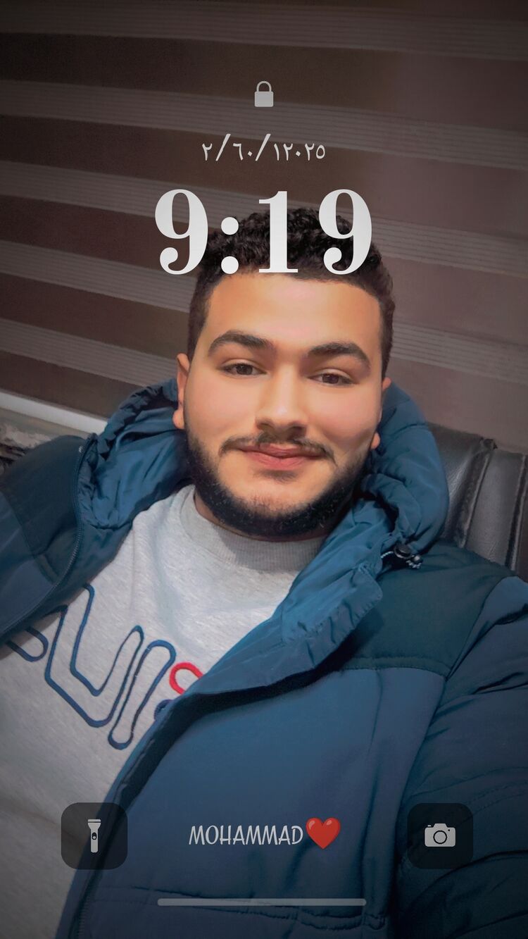  49467698  Mohammad, 21 ,    