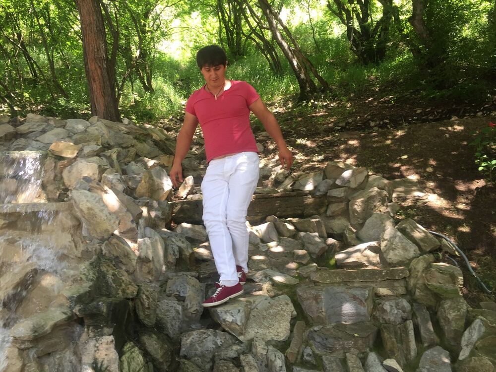  ,   Mirvarid, 40 ,     , c 