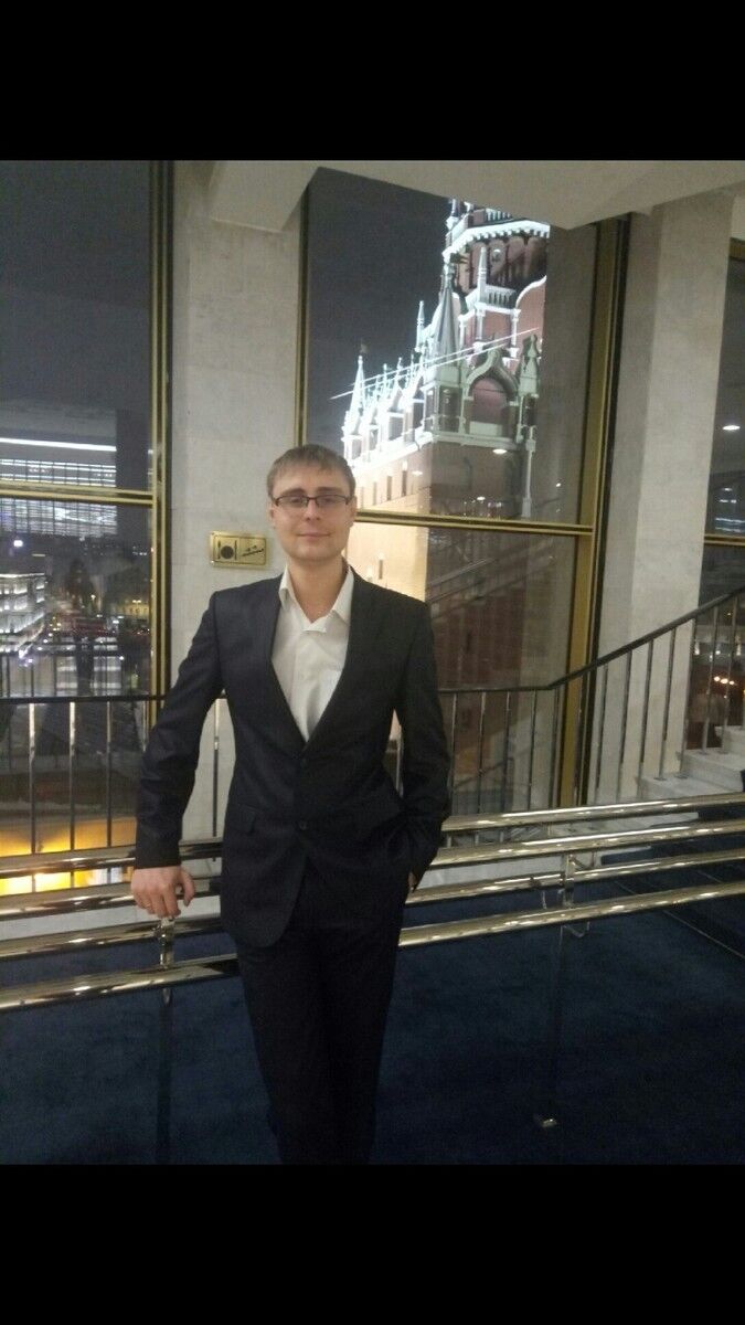  9077848  Alex, 37 ,    