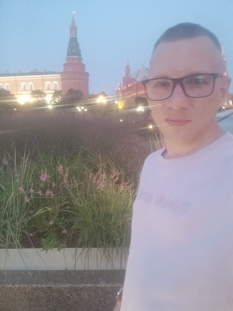  53403158  Andrei, 29 ,    