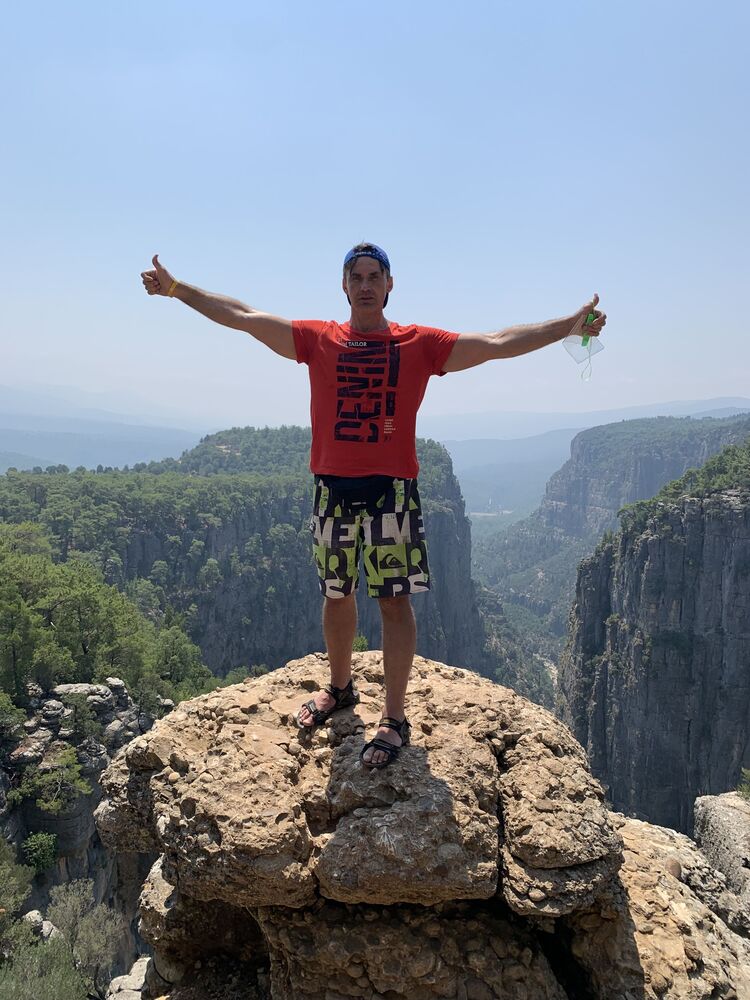  54213988  , 42 ,    -