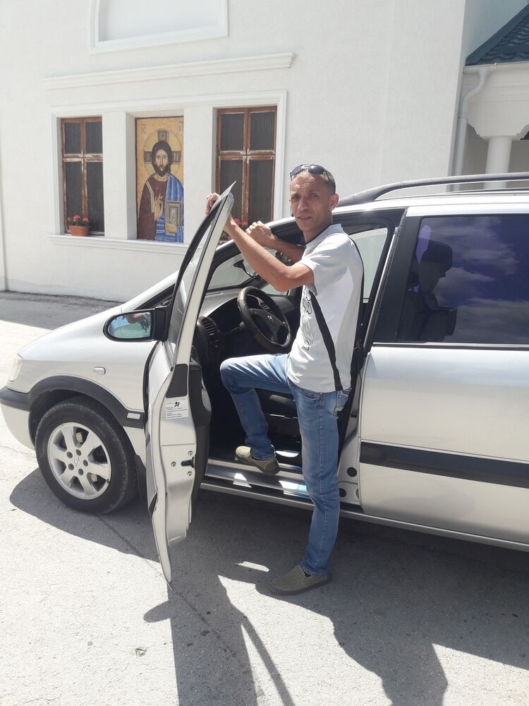  ,   Iurie, 43 ,   ,   , c 
