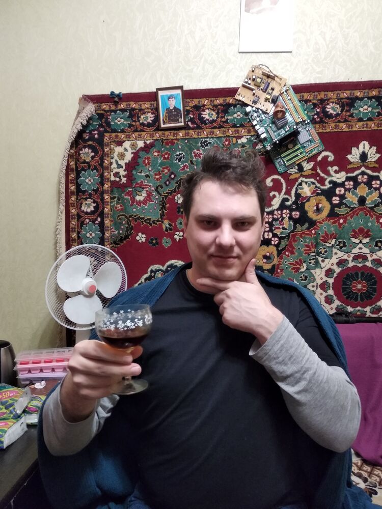  24827868  Aleksandr, 35 ,    