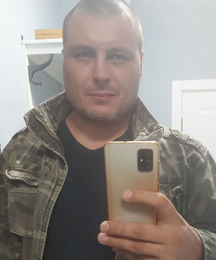  25690678  , 48 ,    