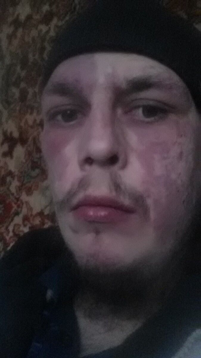 15327688  Sergij, 32 ,    