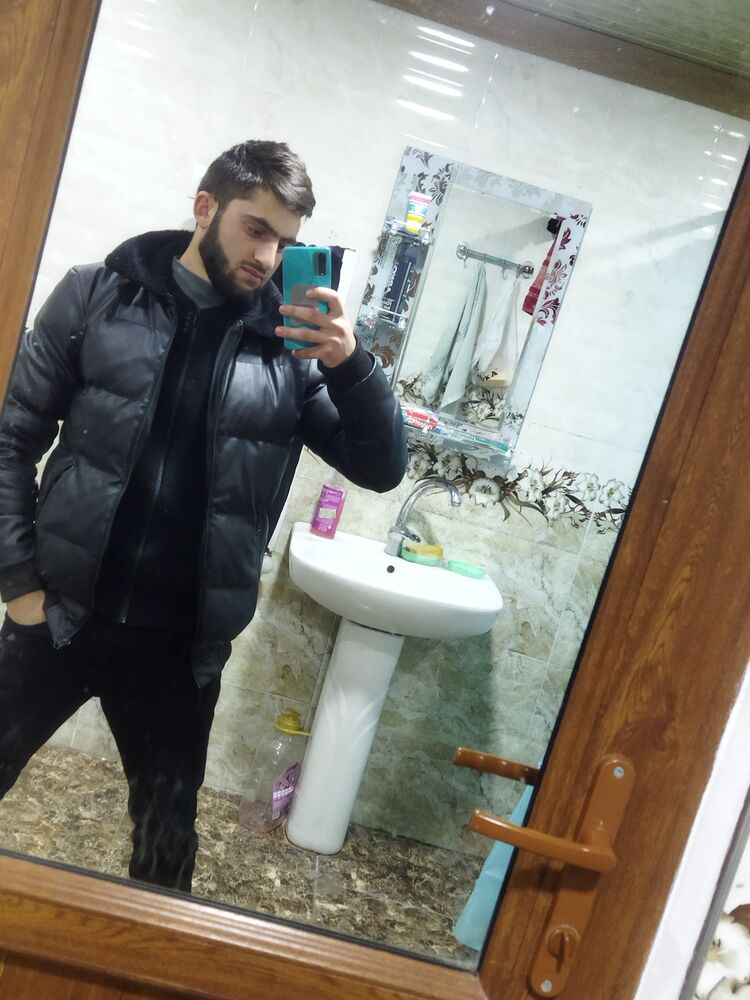  33790878  ARMAN, 25 ,    