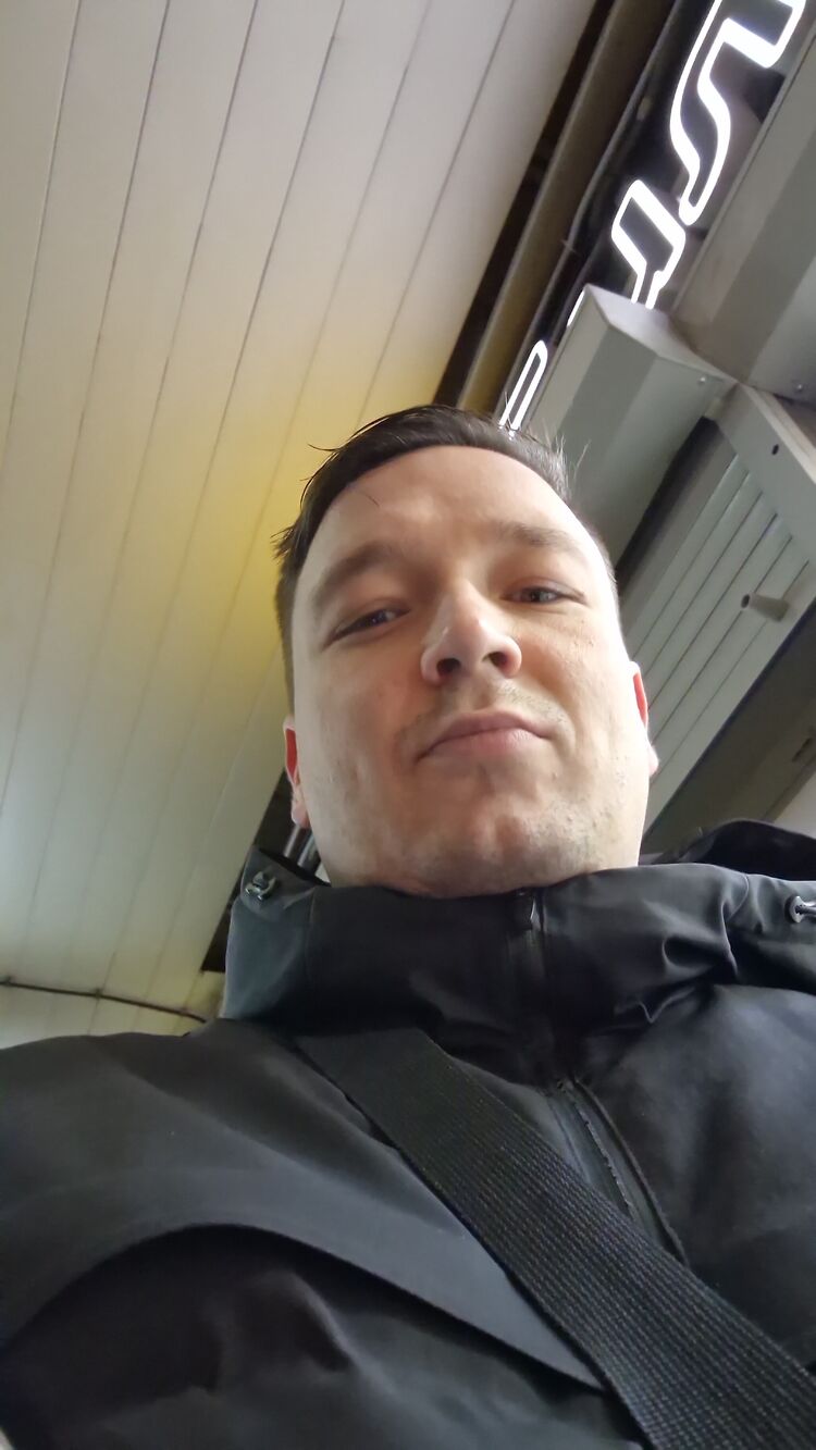  31460458  , 32 ,    -