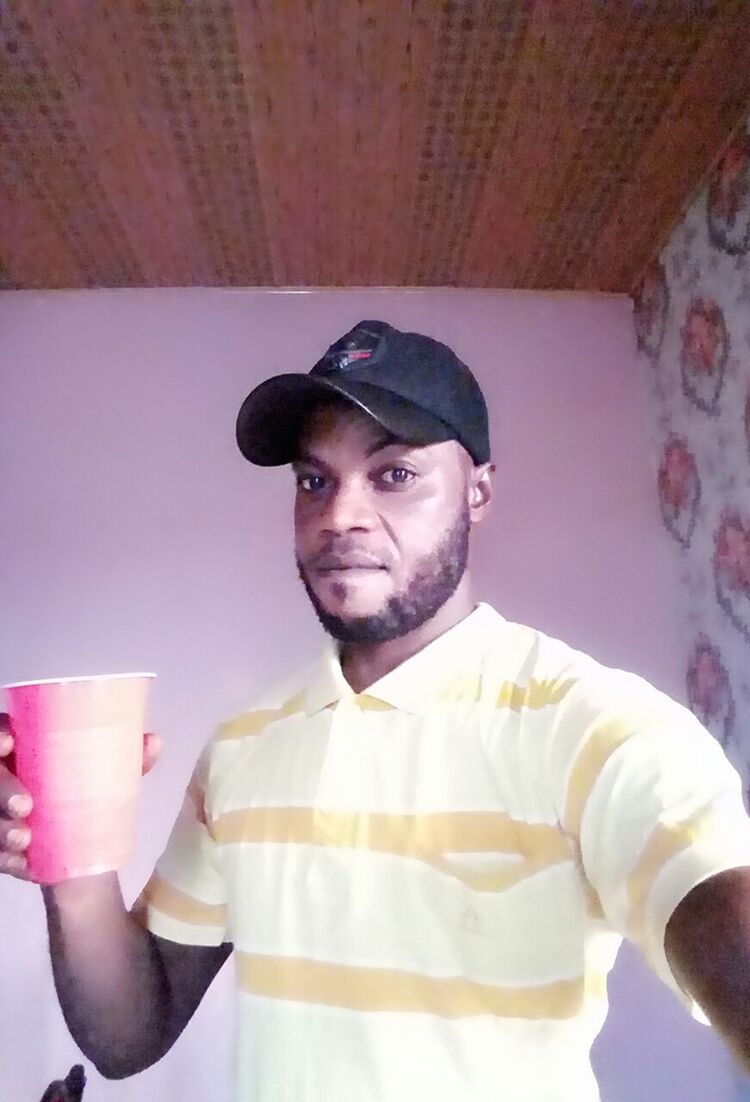  ,   Yemmy, 40 ,   ,   , c 