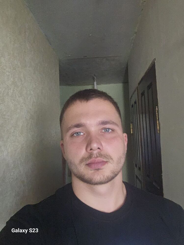  53494068  Vlad, 24 ,    