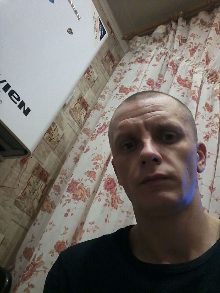  ,   Denis, 38 ,   