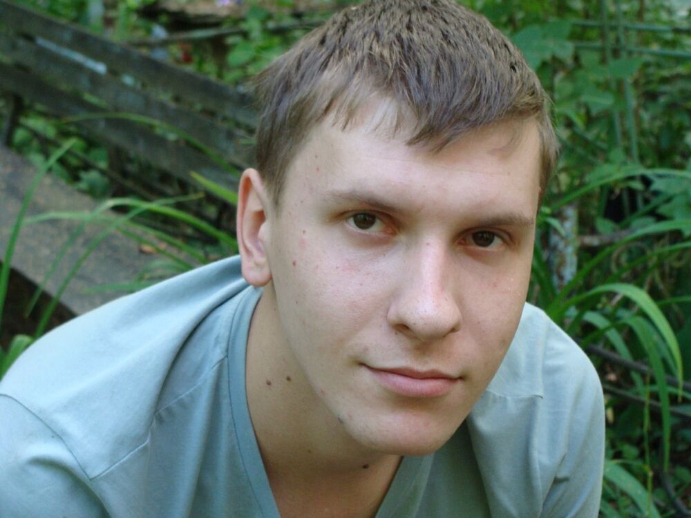  37802598  Daniel, 34 ,    