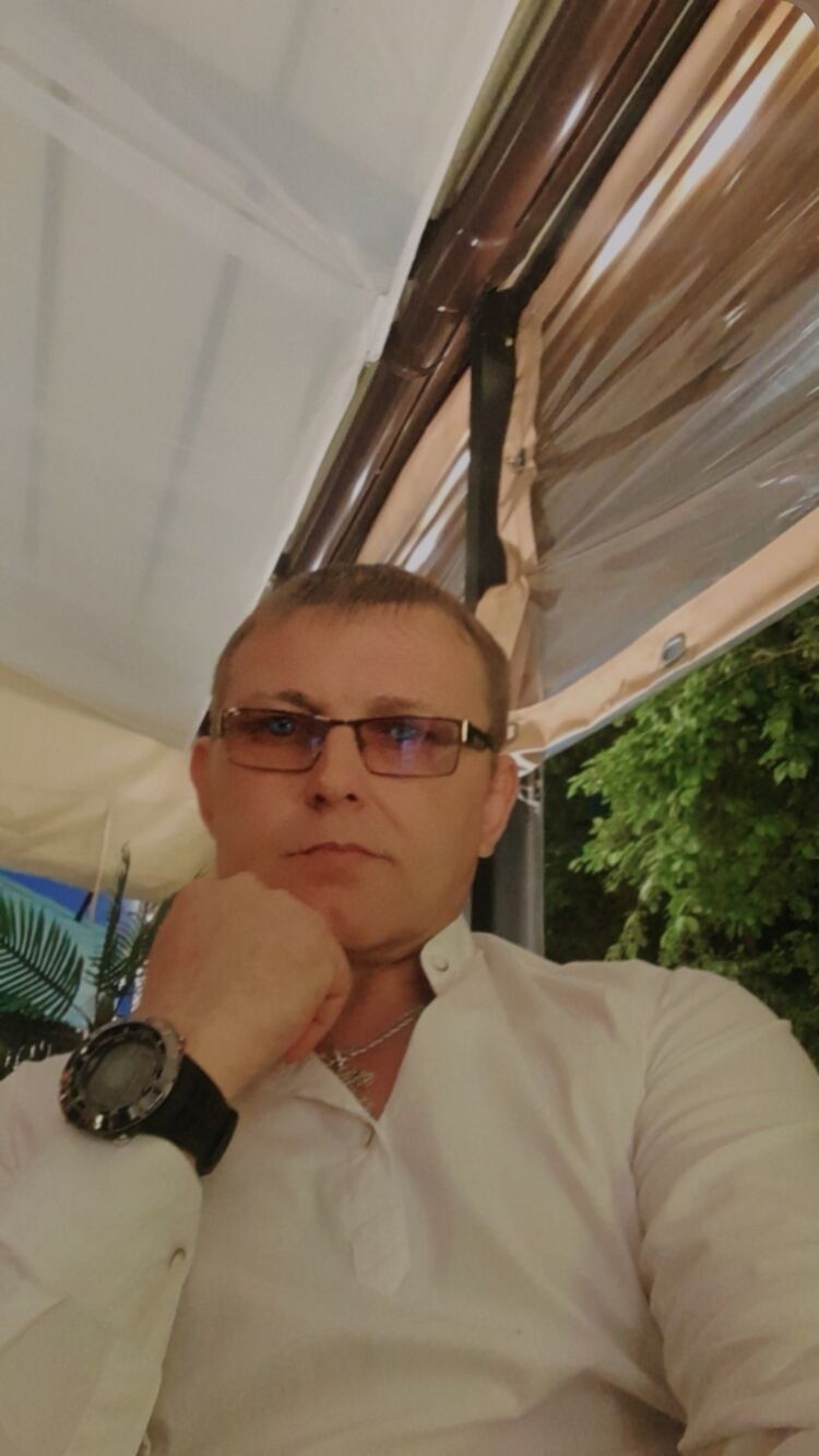  43813728  , 41 ,    