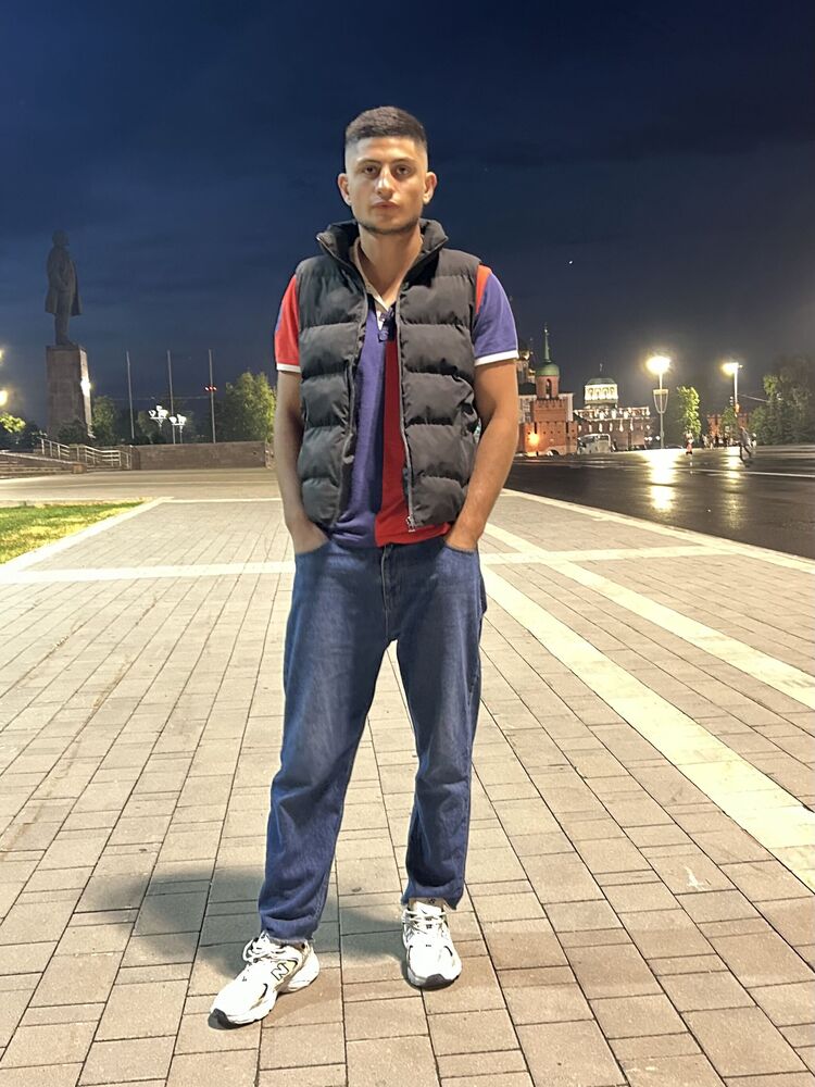  43785858  , 24 ,    