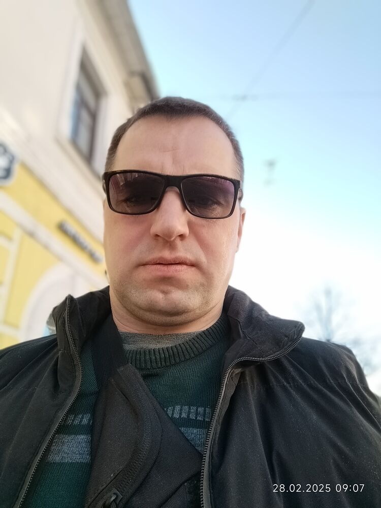  ,   Dima, 44 ,   ,   , c , 
