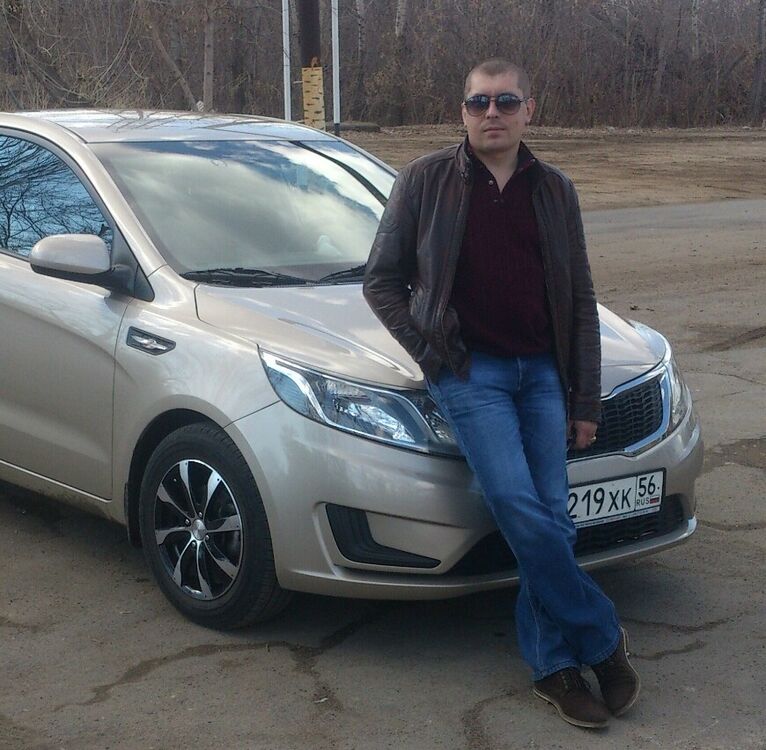  8776038  EVGENY, 42 ,    