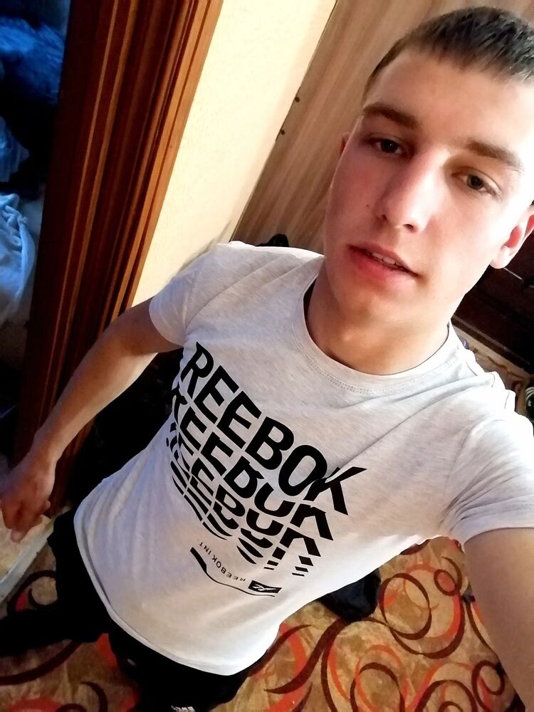  29888588  Danil, 23 ,    