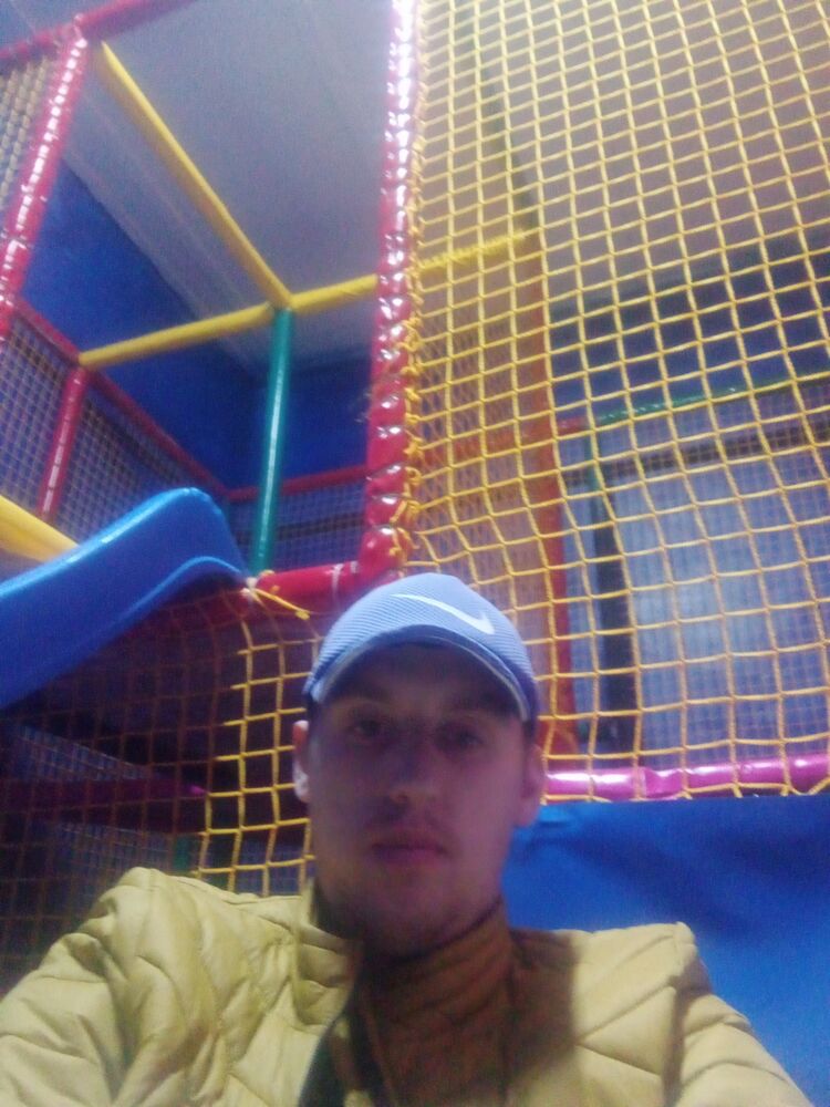  ,   Oleg, 32 ,   ,   , c 