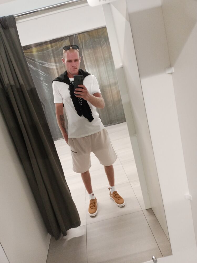  38058598  , 31 ,    