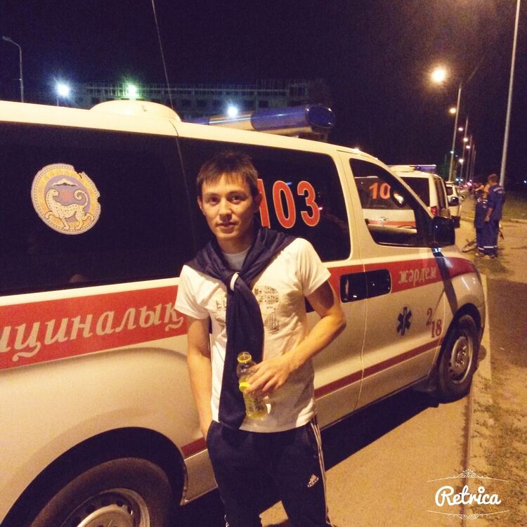  5952038  Damiko, 34 ,    