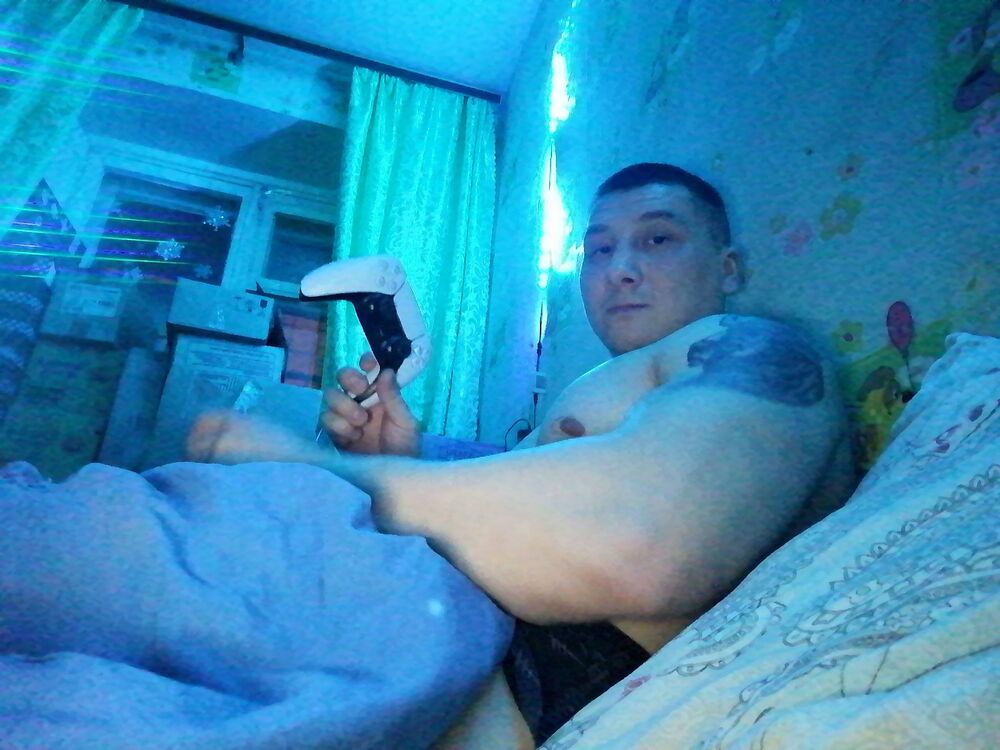  --,   Ruslan, 33 ,   ,   , c , 