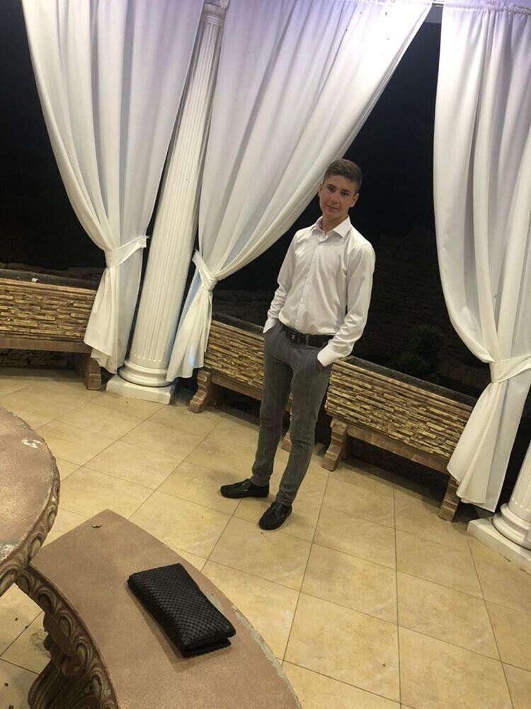  ,   Iura, 23 ,   ,   , c 